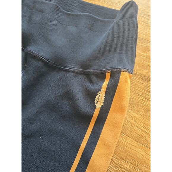 Free People Movement Seamless Stripe Leggings M/L Navy Red Tan Yoga Pants - Picture 3 of 10